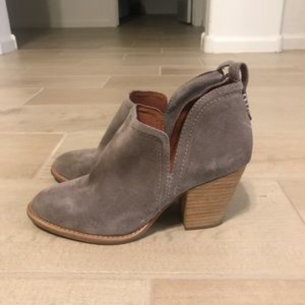 Jeffrey Campbell Burnman Split Shaft Bootie!
